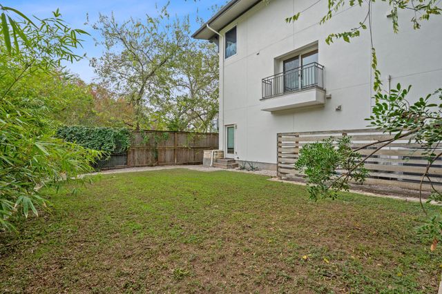 616 W Monroe ST, Austin, TX 78704