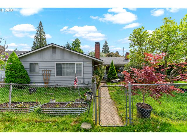 3709 M St, Vancouver, WA 98663