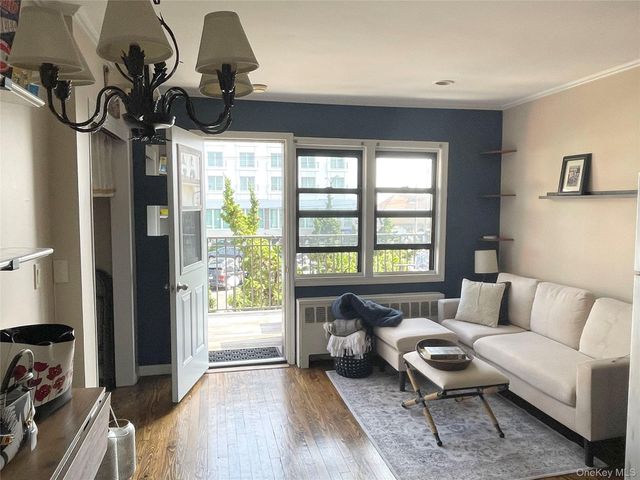 65 W Broadway 7B, Long Beach, NY 11561