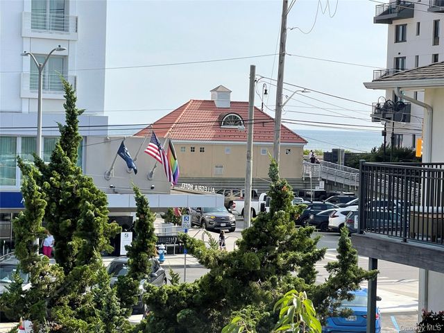 65 W Broadway 7B, Long Beach, NY 11561