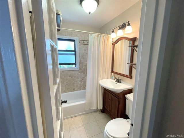65 W Broadway 7B, Long Beach, NY 11561