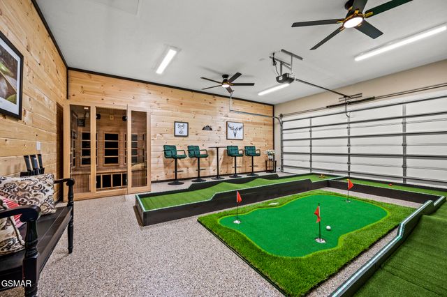 450 Maggie Mack Lane, Sevierville, TN 37862