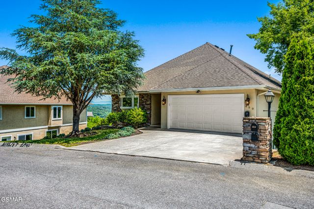 450 Maggie Mack Lane, Sevierville, TN 37862