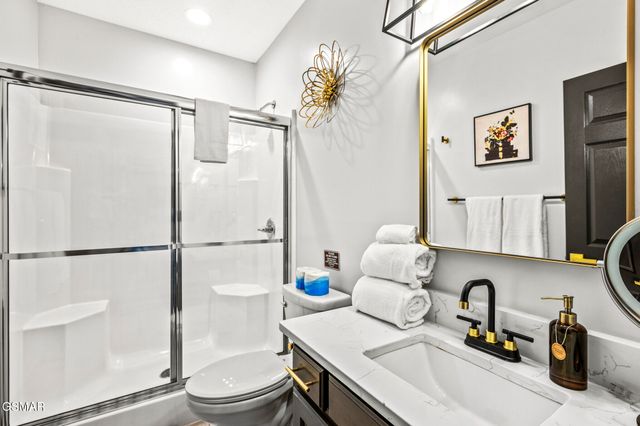 450 Maggie Mack Lane, Sevierville, TN 37862