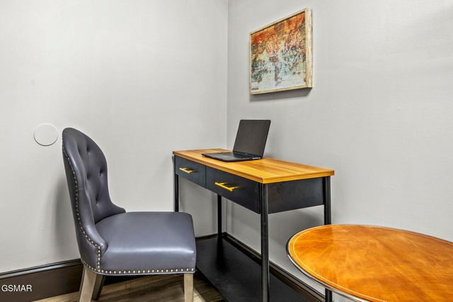 450 Maggie Mack Lane, Sevierville, TN 37862