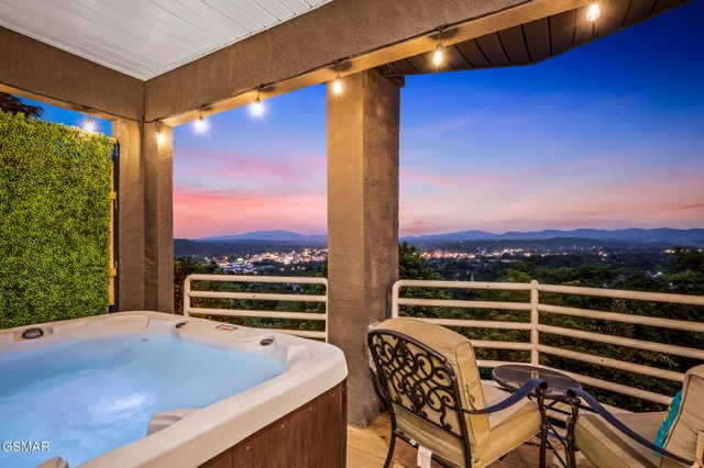 450 Maggie Mack Lane, Sevierville, TN 37862