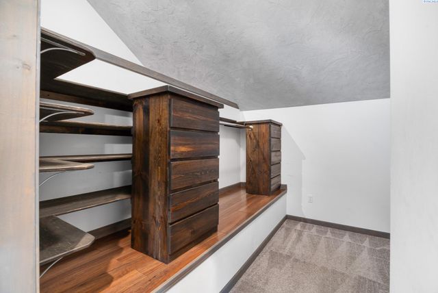 1645 E Idaho St, Palouse, WA 99161