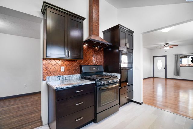 1645 E Idaho St, Palouse, WA 99161