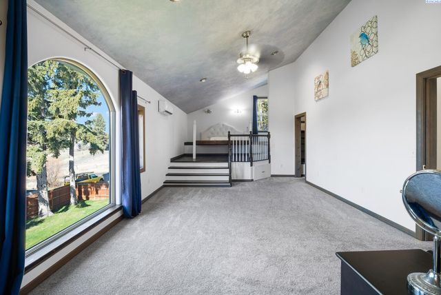 1645 E Idaho St, Palouse, WA 99161