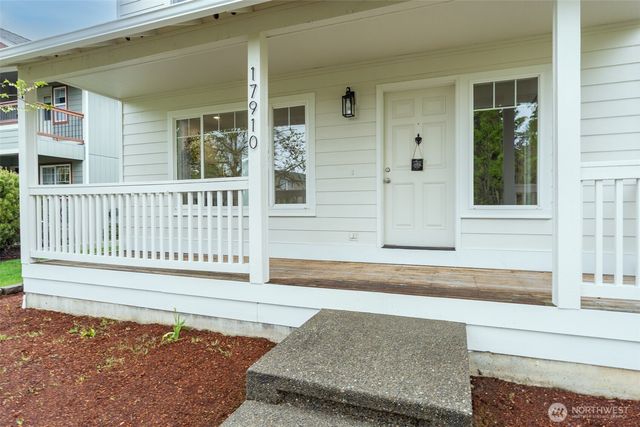 17910 Panorama Boulevard E, Bonney Lake, WA 98391