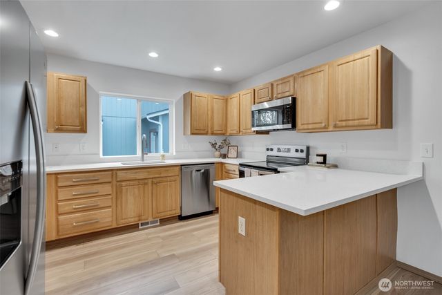 17910 Panorama Boulevard E, Bonney Lake, WA 98391