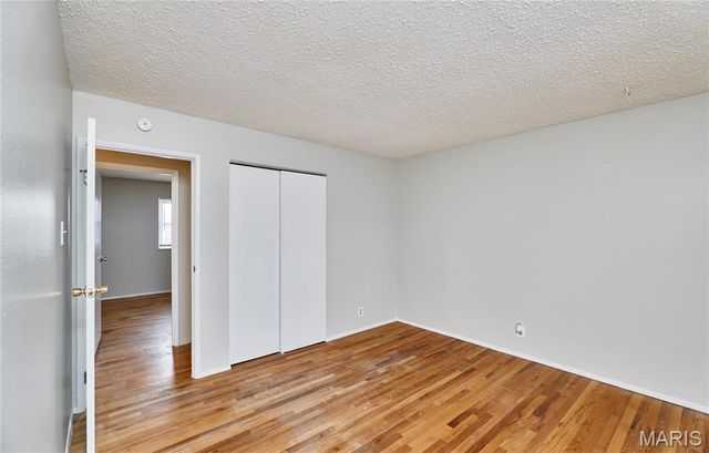 2551 Hedgerow Drive, Florissant, MO 63031