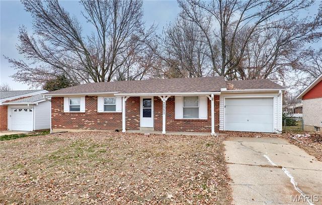 2551 Hedgerow Drive, Florissant, MO 63031