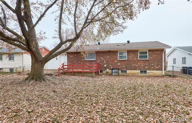 2551 Hedgerow Drive, Florissant, MO 63031