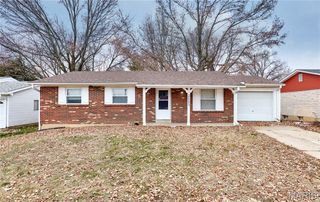 2551 Hedgerow Drive, Florissant, MO 63031