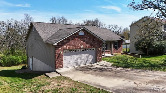 217 Scenic Hills Drive, De Soto, MO 63020