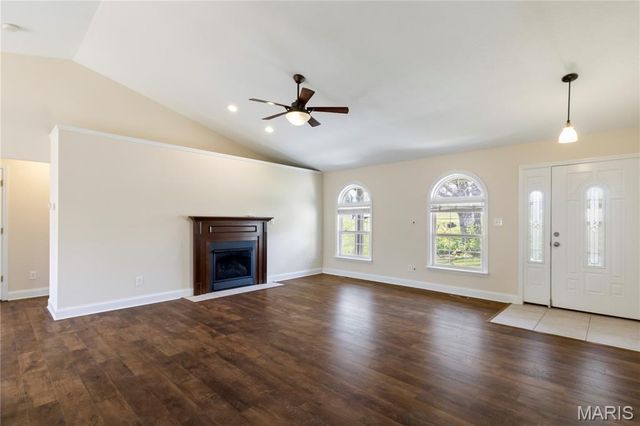 217 Scenic Hills Drive, De Soto, MO 63020