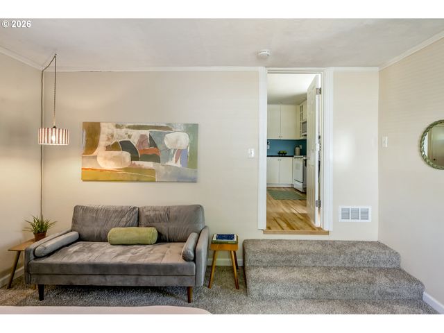 10625 Ne TILLAMOOK St, Portland, OR 97220