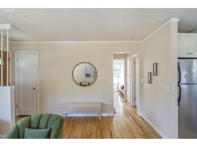 10625 Ne TILLAMOOK St, Portland, OR 97220