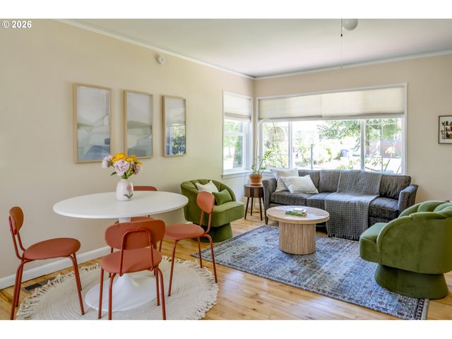 10625 Ne TILLAMOOK St, Portland, OR 97220