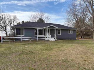 16501 Gary Road, Brady Twp, MI 48616
