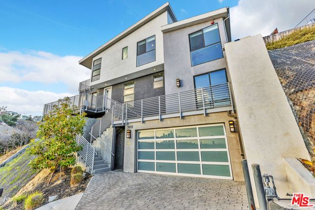 3861 W Point Drive, Los Angeles, CA 90065