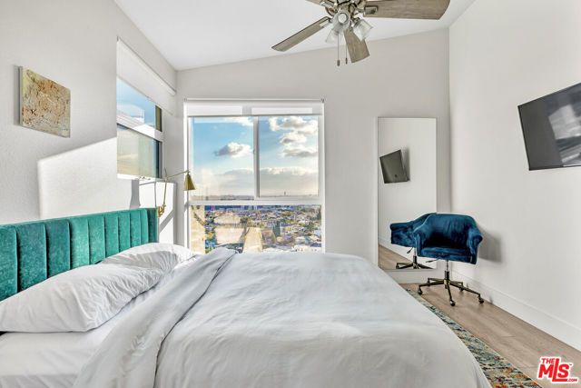 3861 W Point Drive, Los Angeles, CA 90065