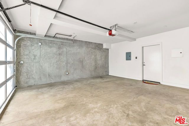 3861 W Point Drive, Los Angeles, CA 90065