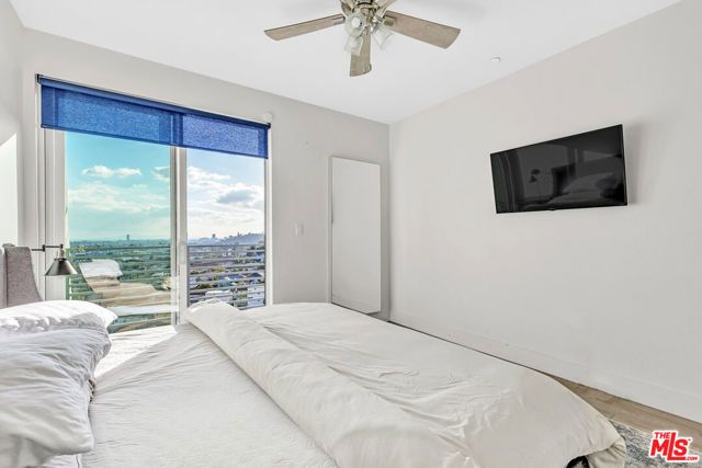 3861 W Point Drive, Los Angeles, CA 90065