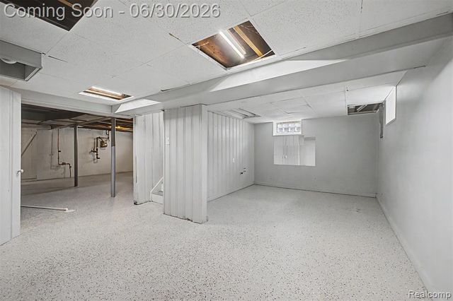 10883 Balfour Road, Detroit, MI 48224