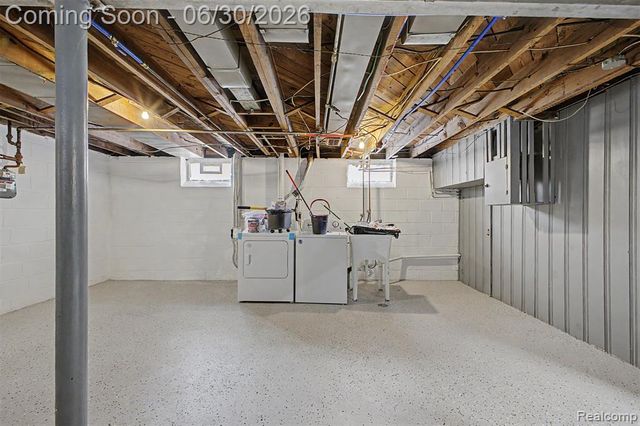 10883 Balfour Road, Detroit, MI 48224