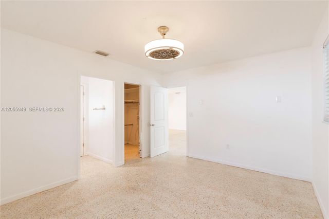 565 NE 160th Terrace, Miami, FL 33162