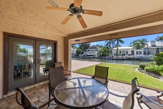 4922 W BAY WAY PLACE, Tampa, FL 33629