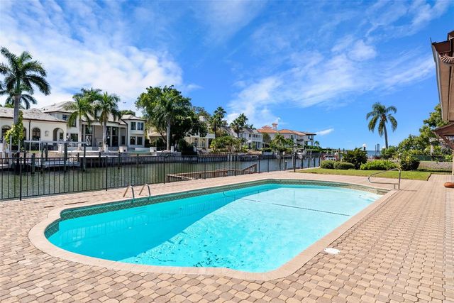 4922 W BAY WAY PLACE, Tampa, FL 33629