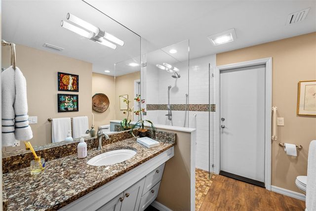 4922 W BAY WAY PLACE, Tampa, FL 33629