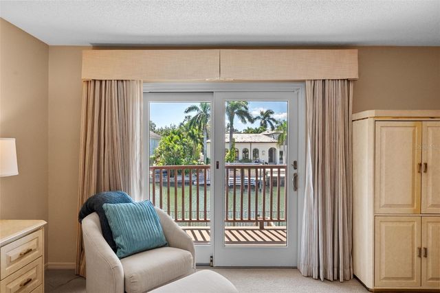 4922 W BAY WAY PLACE, Tampa, FL 33629