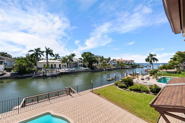 4922 W BAY WAY PLACE, Tampa, FL 33629