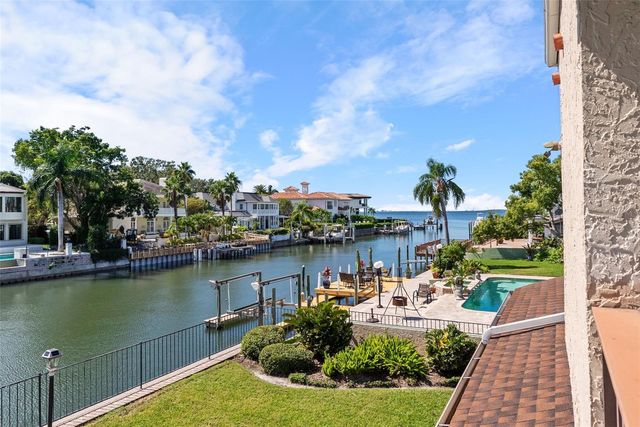 4922 W BAY WAY PLACE, Tampa, FL 33629