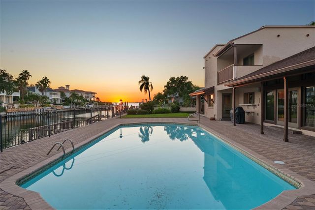 4922 W BAY WAY PLACE, Tampa, FL 33629