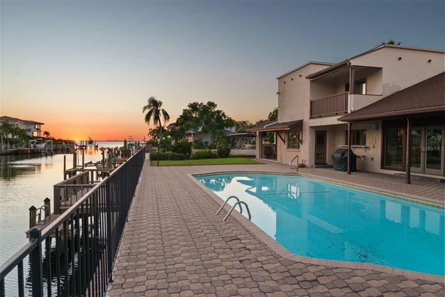 4922 W BAY WAY PLACE, Tampa, FL 33629