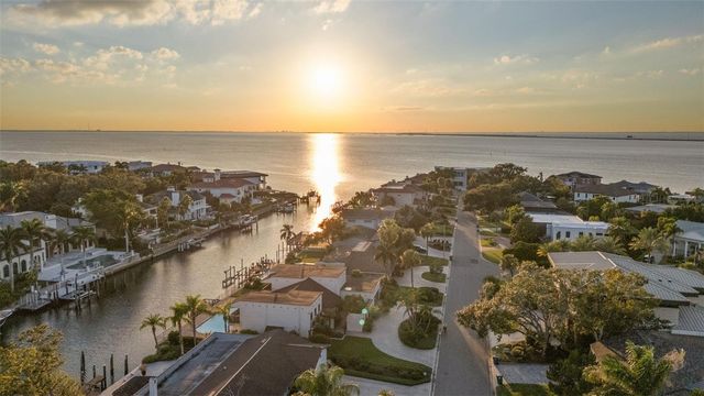 4922 W BAY WAY PLACE, Tampa, FL 33629