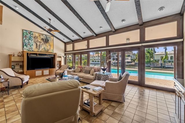 4922 W BAY WAY PLACE, Tampa, FL 33629