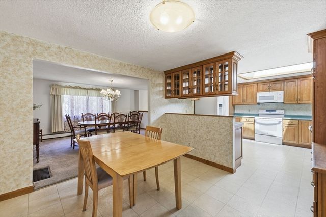 47 Collins Rd, Northborough, MA 01532