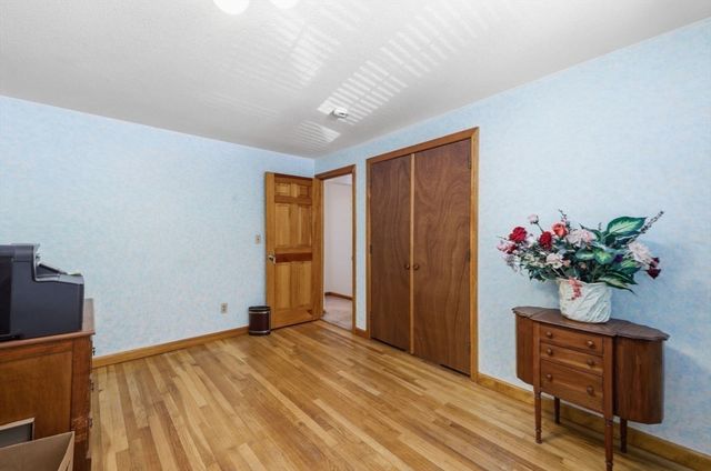 47 Collins Rd, Northborough, MA 01532