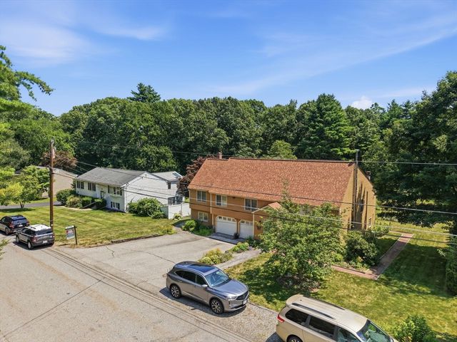 47 Collins Rd, Northborough, MA 01532