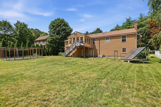 47 Collins Rd, Northborough, MA 01532