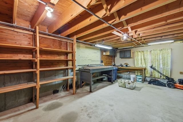 47 Collins Rd, Northborough, MA 01532