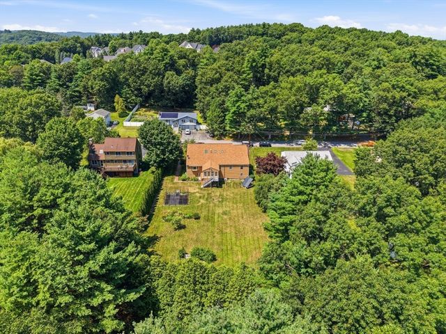 47 Collins Rd, Northborough, MA 01532