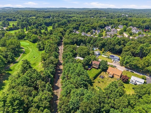 47 Collins Rd, Northborough, MA 01532
