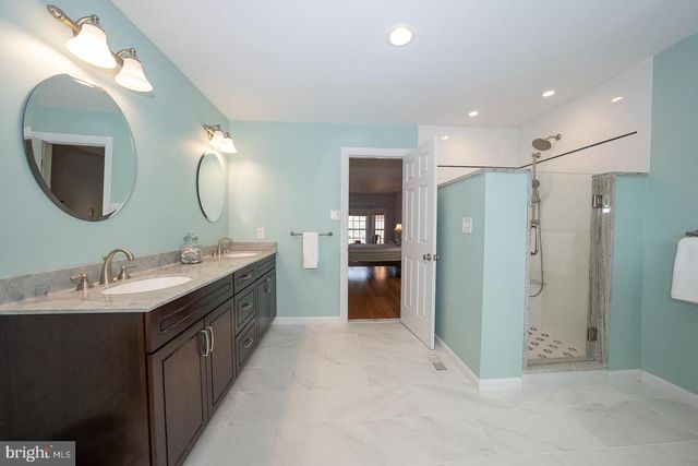 125 SPRINGTON MEWS CIR, Media, PA 19063